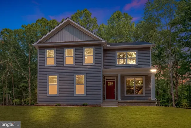 $579,900 | 10598 Greenwood Drive, Spotsylvania, VA 22553