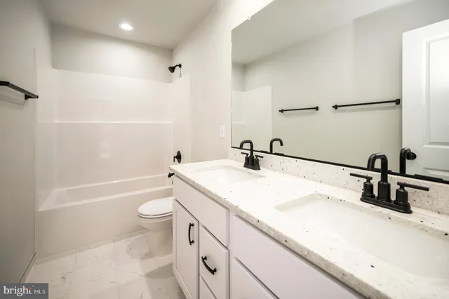 $579,900 | 10598 Greenwood Drive, Spotsylvania, VA 22553