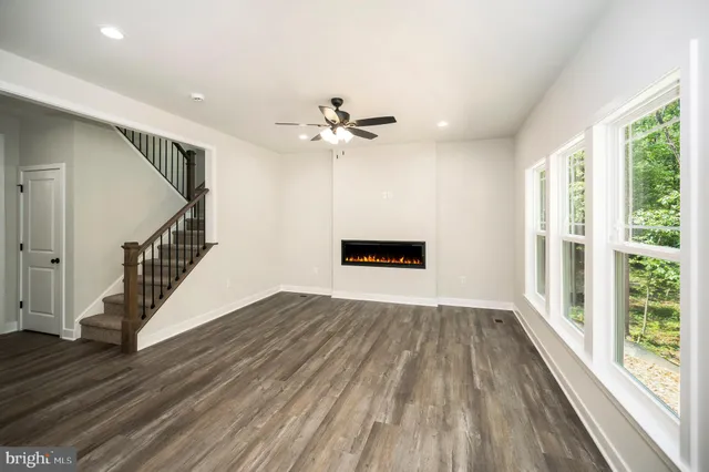 $579,900 | 10598 Greenwood Drive, Spotsylvania, VA 22553