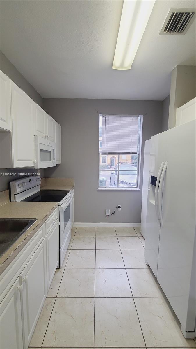 741 Southeast 2nd Street, Unit 741 Homestead, FL 33030 - Photo 7 of 34