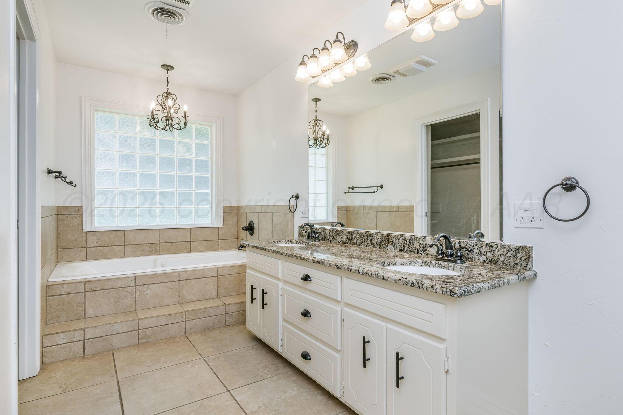 6527 Garwood Road Amarillo, TX 79109 - Photo 20 of 29 6527 Garwood Rd 25