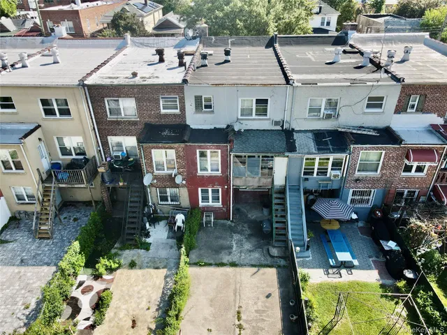 $670,000 | 2929 Fenton Avenue | Pelham Gardens