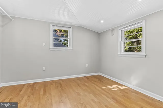 $319,900 | 4950 West End Avenue, Shady Side, MD 20764