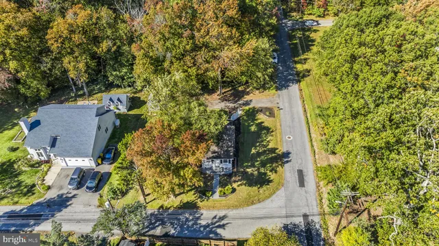 $319,900 | 4950 West End Avenue, Shady Side, MD 20764