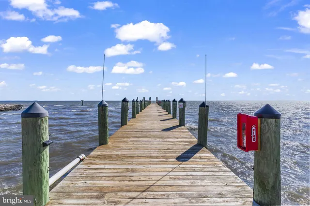 $319,900 | 4950 West End Avenue, Shady Side, MD 20764