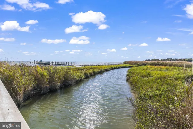 $319,900 | 4950 West End Avenue, Shady Side, MD 20764