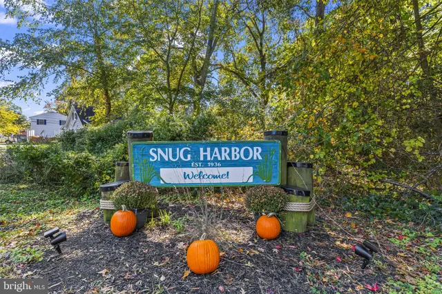 $319,900 | 4950 West End Avenue, Shady Side, MD 20764