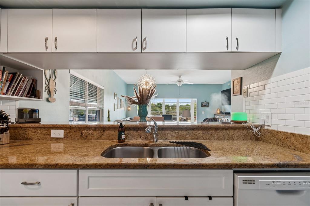 6499 99th Way North, Unit 18B St. Petersburg, FL 33708 - Photo 12 of 98