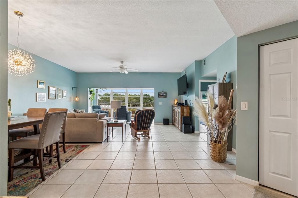 6499 99th Way North, Unit 18B St. Petersburg, FL 33708 - Photo 14 of 98