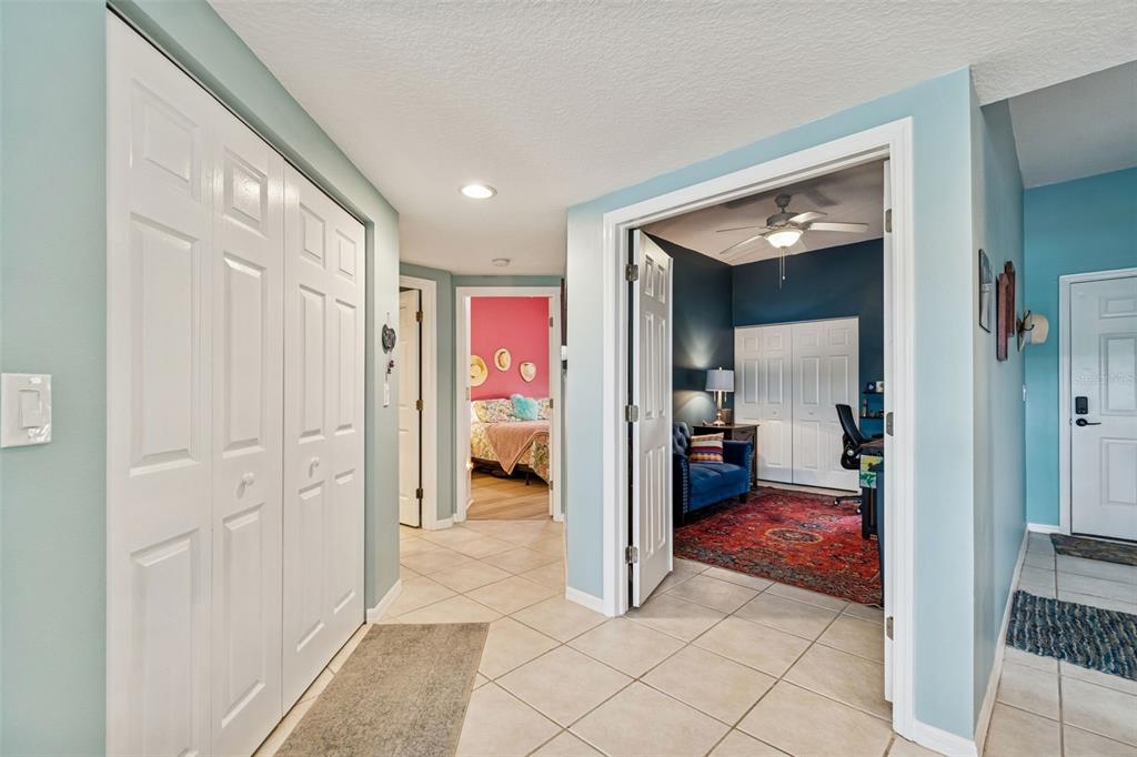 6499 99th Way North, Unit 18B St. Petersburg, FL 33708 - Photo 37 of 98