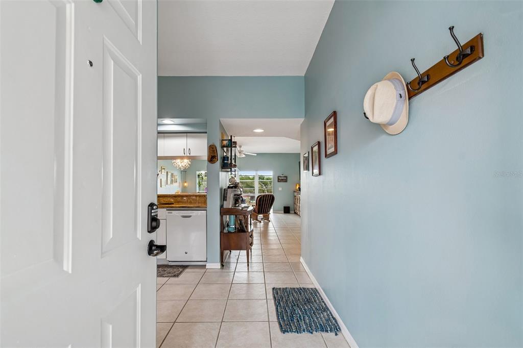 6499 99th Way North, Unit 18B St. Petersburg, FL 33708 - Photo 6 of 98