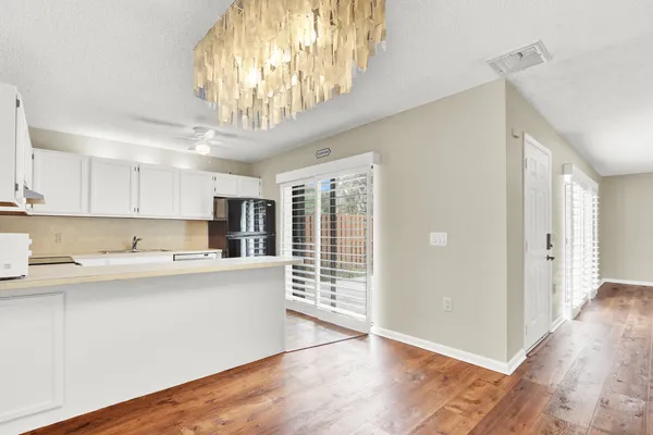 $240,000 | 5627 Southeast Windsong Lane, Unit 514, Stuart, FL 34997