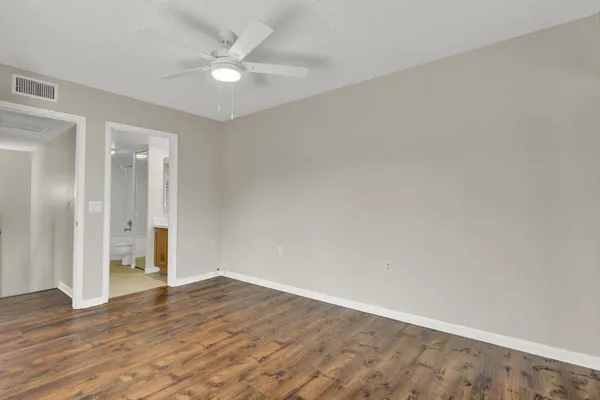 $240,000 | 5627 Southeast Windsong Lane, Unit 514, Stuart, FL 34997