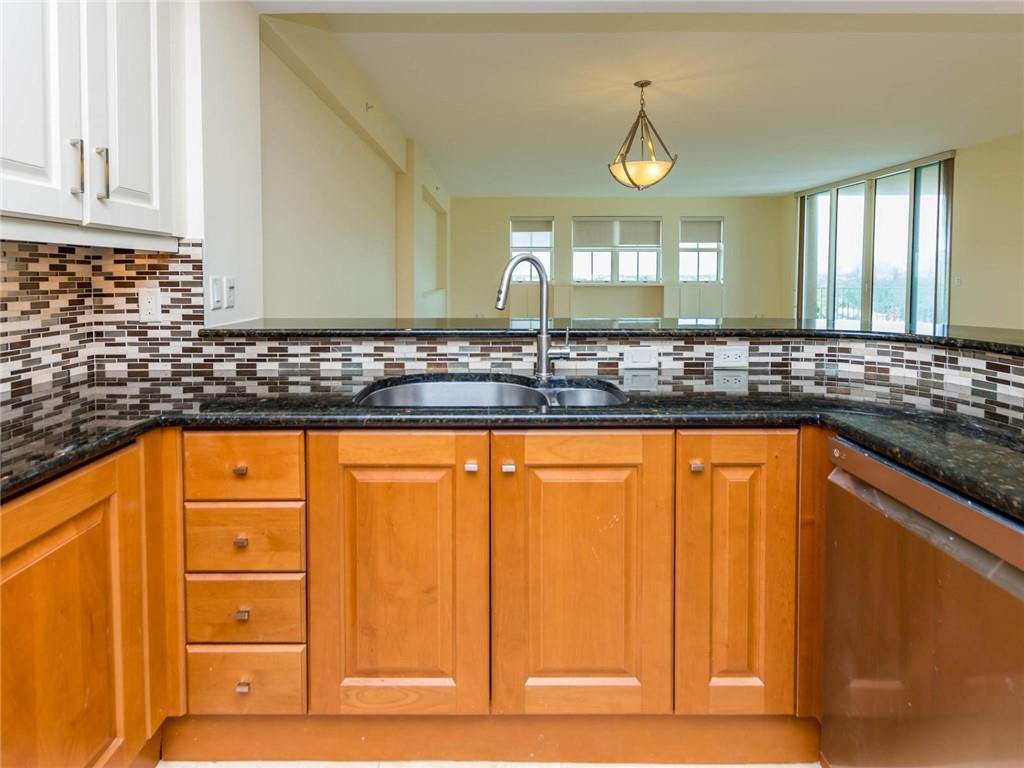 821 North Riverside Drive, Unit 701 Pompano Beach, FL 33062 - Photo 14 of 65 Photo 14