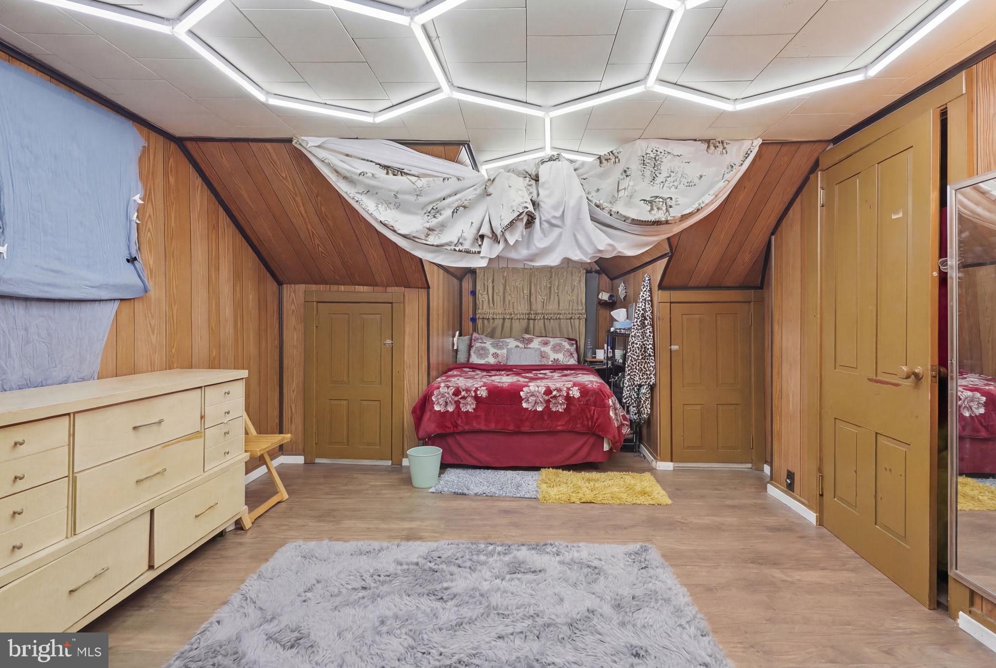 325 Pear Street Reading, PA 19601 - Photo 33 of 40