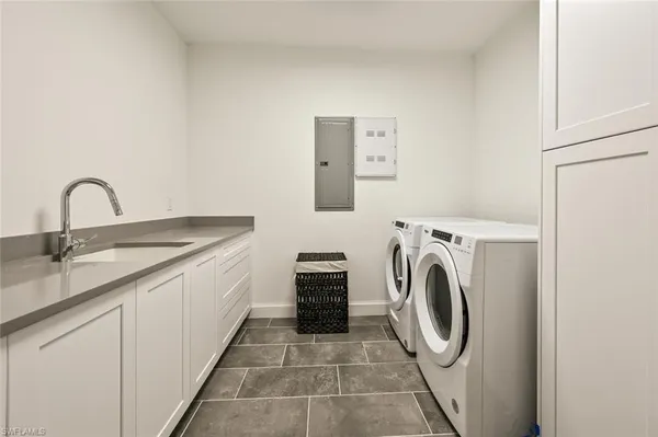 $13,000 | 1115 Central Avenue, Unit 243, Naples, FL 34102