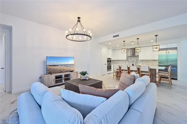 $13,000 | 1115 Central Avenue, Unit 243, Naples, FL 34102