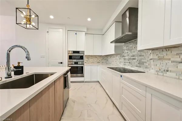 $13,000 | 1115 Central Avenue, Unit 243, Naples, FL 34102