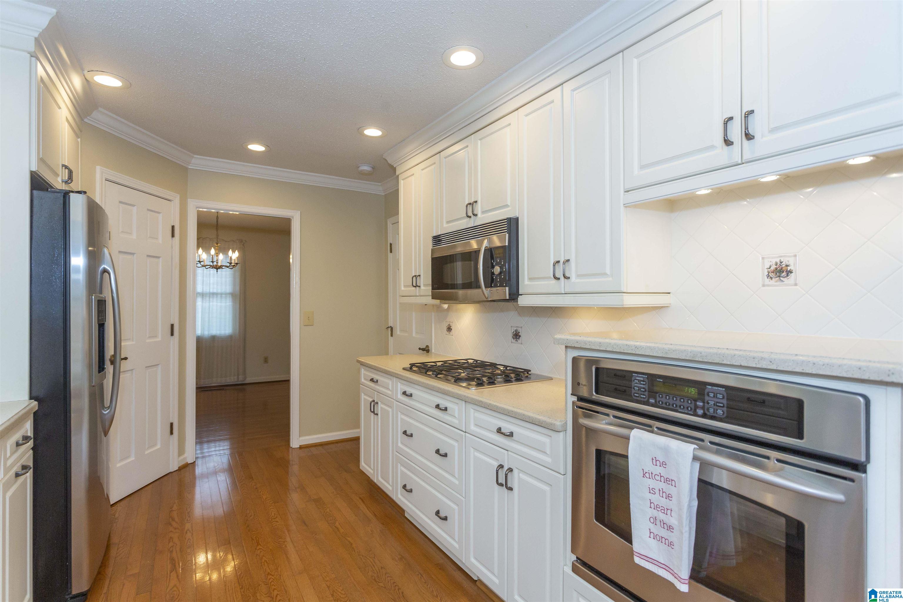 3506 South Brookwood Road Birmingham, AL 35223 - Photo 4 of 46