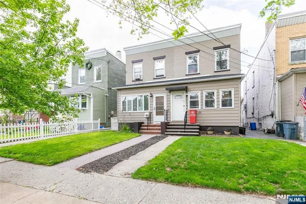 $3,300 | 23 Howell Place, Kearny, NJ 07032