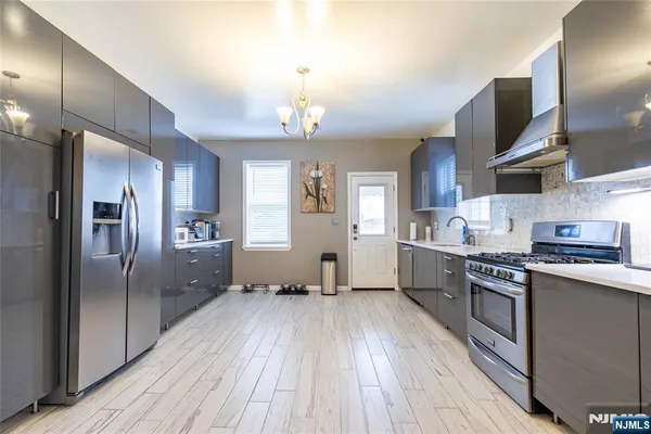 $3,300 | 23 Howell Place, Kearny, NJ 07032