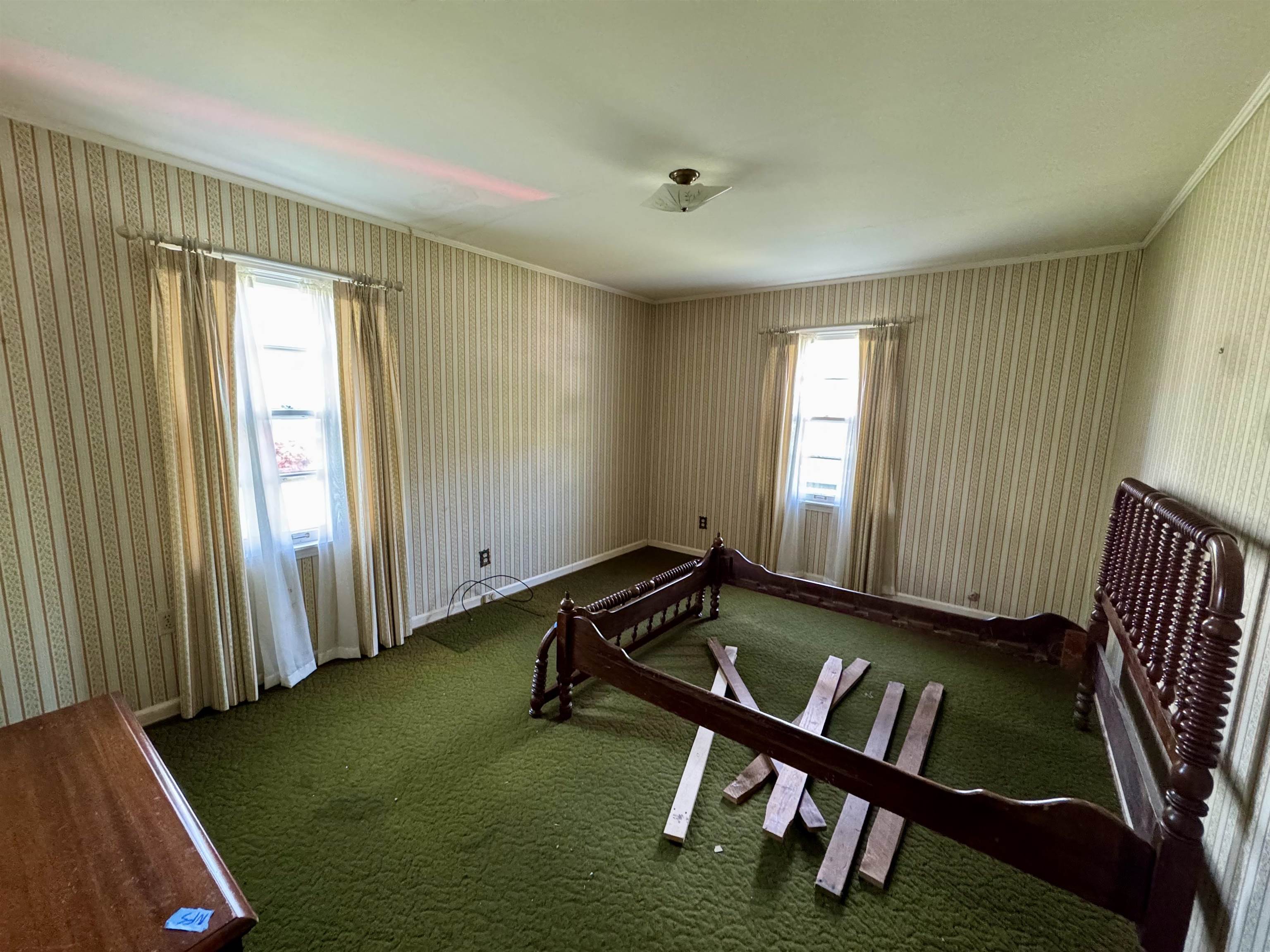 1015 Crestview Street Covington, TN 38019 - Photo 23 of 33 a room with windows