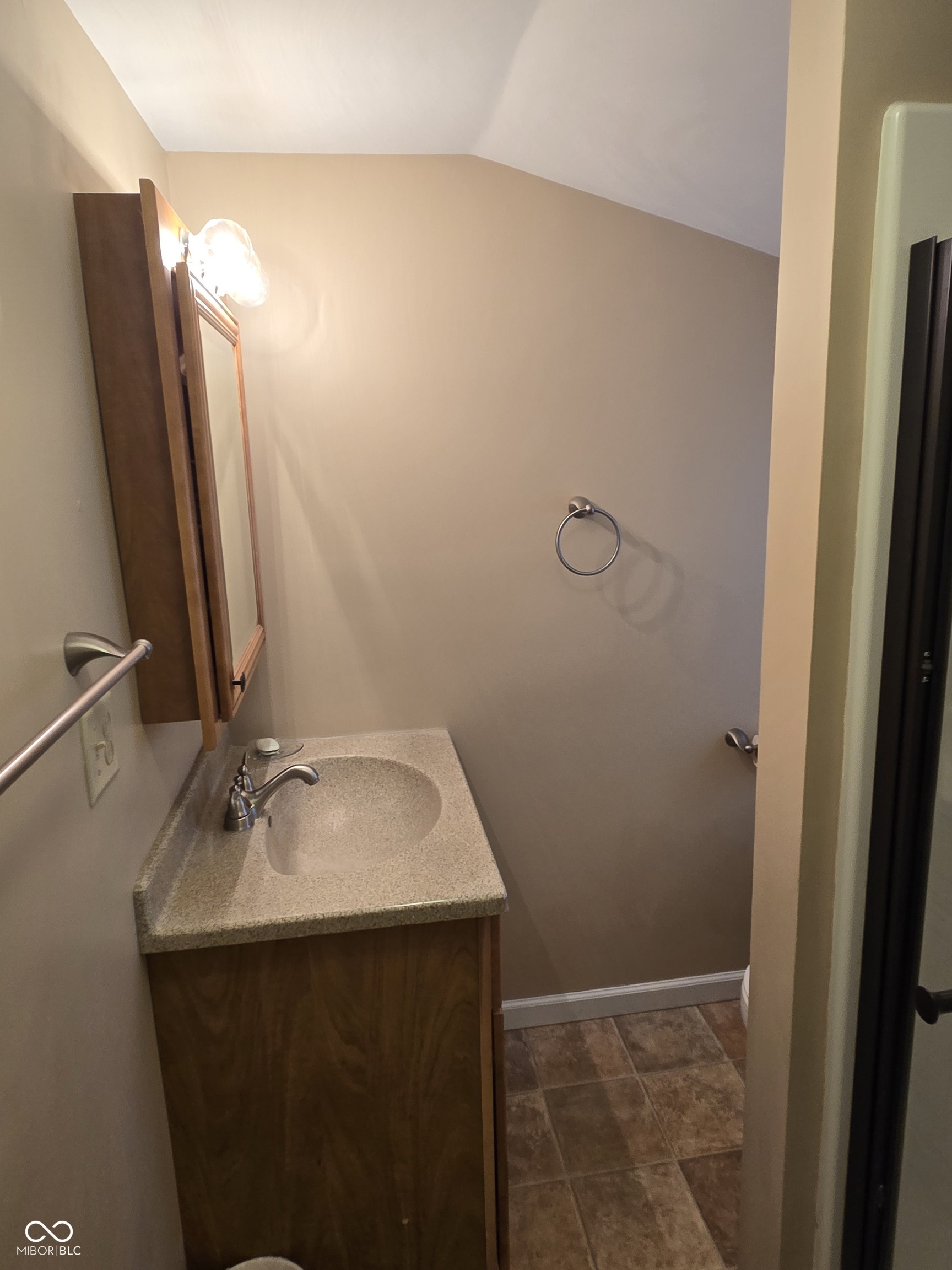 1403 Madison Road Elwood, IN 46036 - Photo 13 of 19