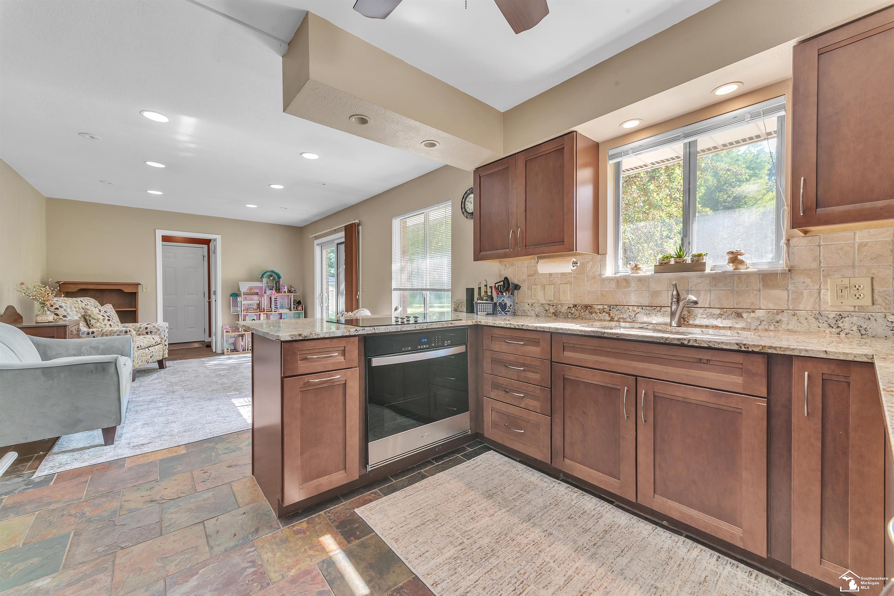 764 Ruff Drive Monroe, MI 48162 - Photo 13 of 55