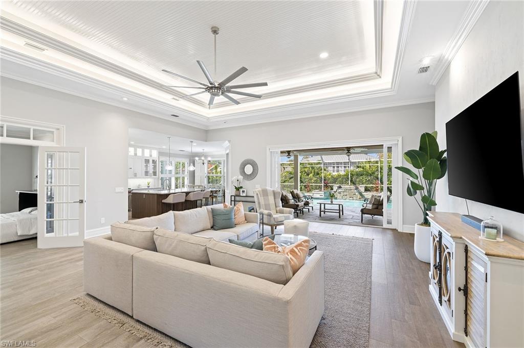 1900 Sandpiper Street Naples, FL 34102 - Photo 4 of 47