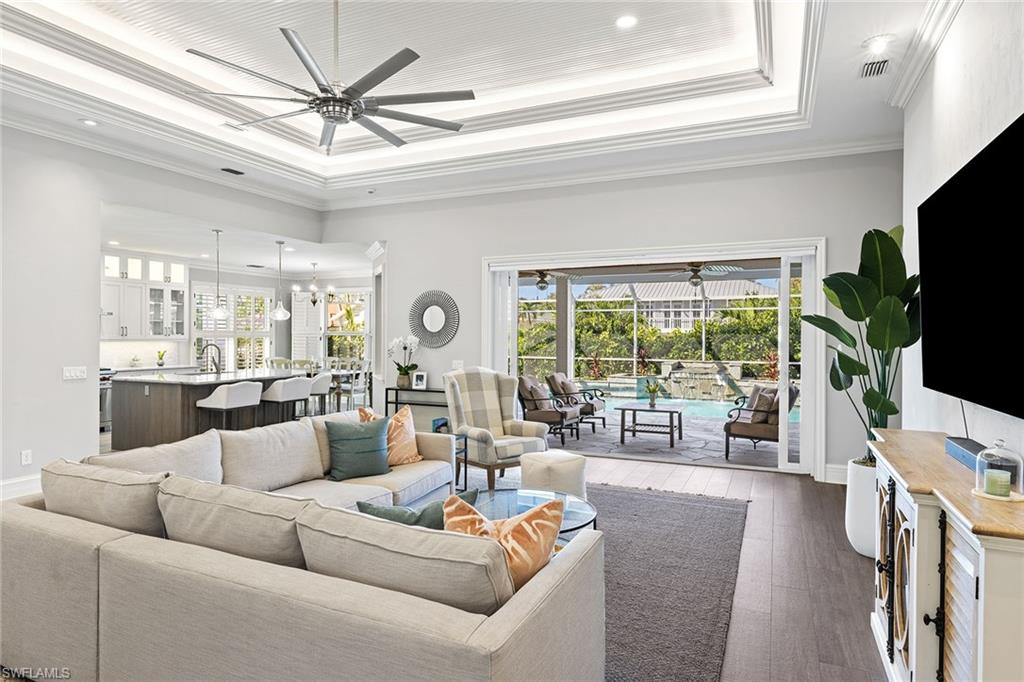 1900 Sandpiper Street Naples, FL 34102 - Photo 10 of 47
