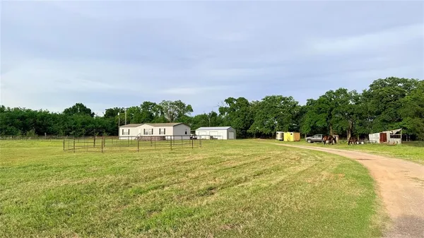 $369,000 | 198 Railroad Drive, Mabank, TX 75156