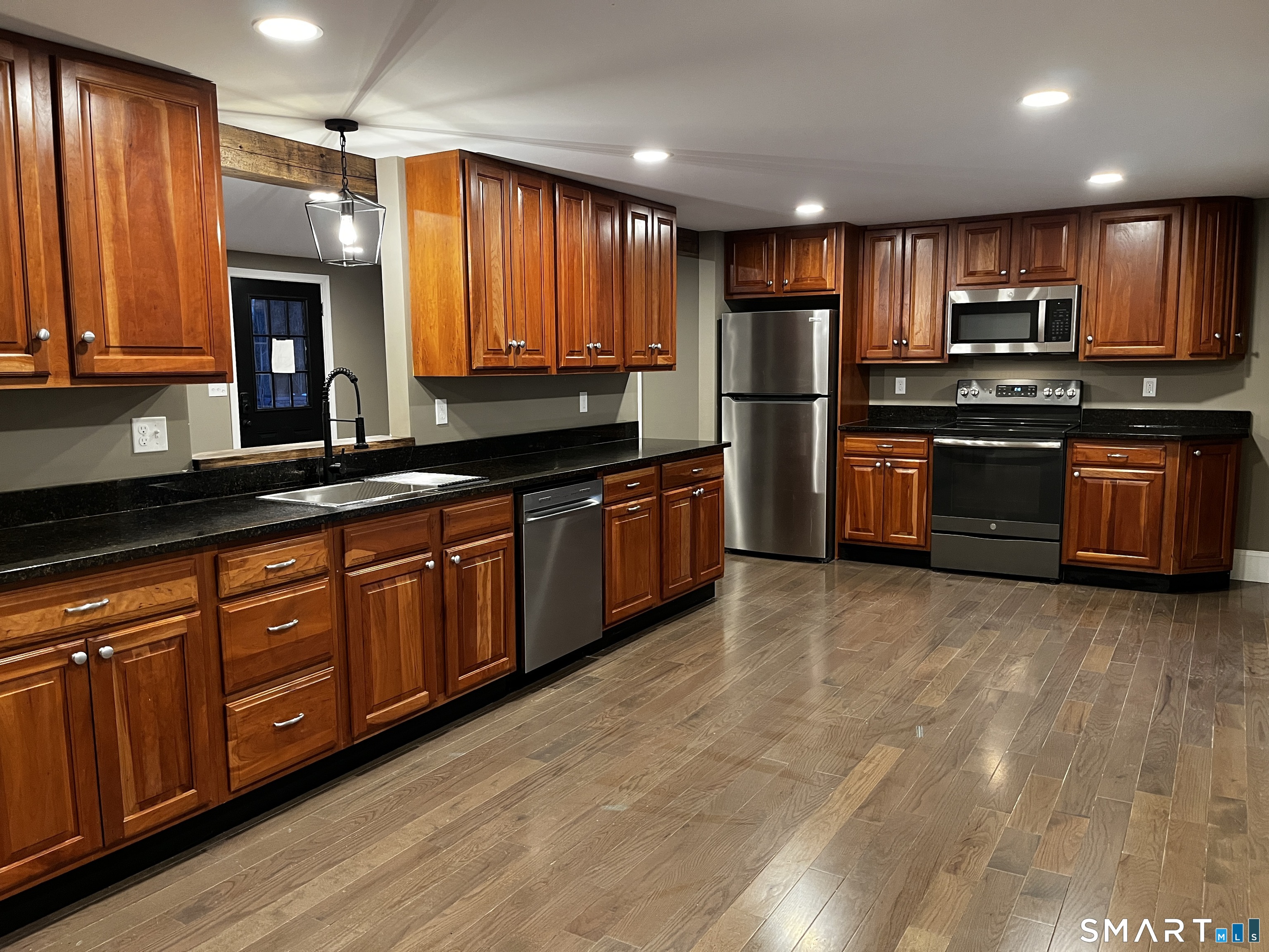 244 Bigelow Hollow Road Union, CT 06076 - Photo 6 of 29