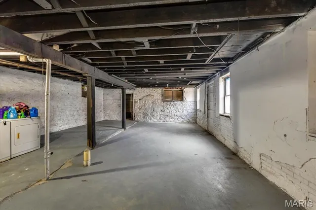 $260,000 | 3325 Chippewa Street, St. Louis, MO 63118