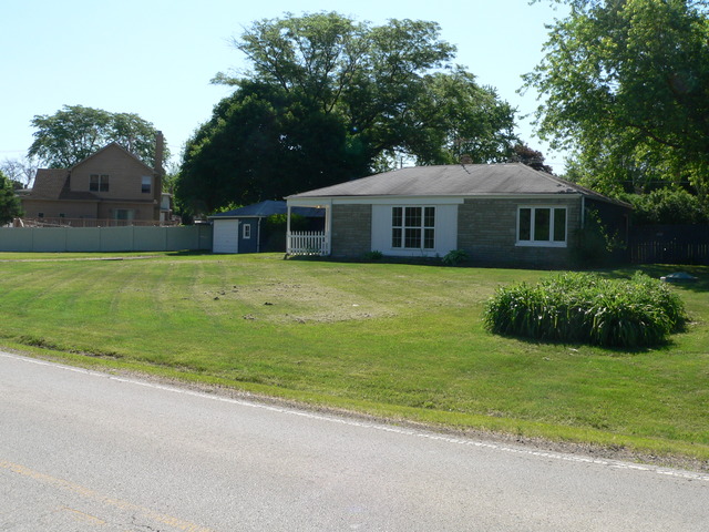 505 West Edgewood Road Lombard, IL 60148 - Photo 1 of 17