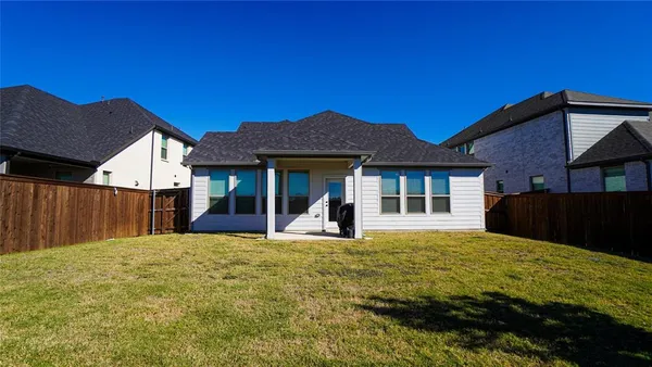 $2,800 | 1847 Balfour Bend, Forney, TX 75126