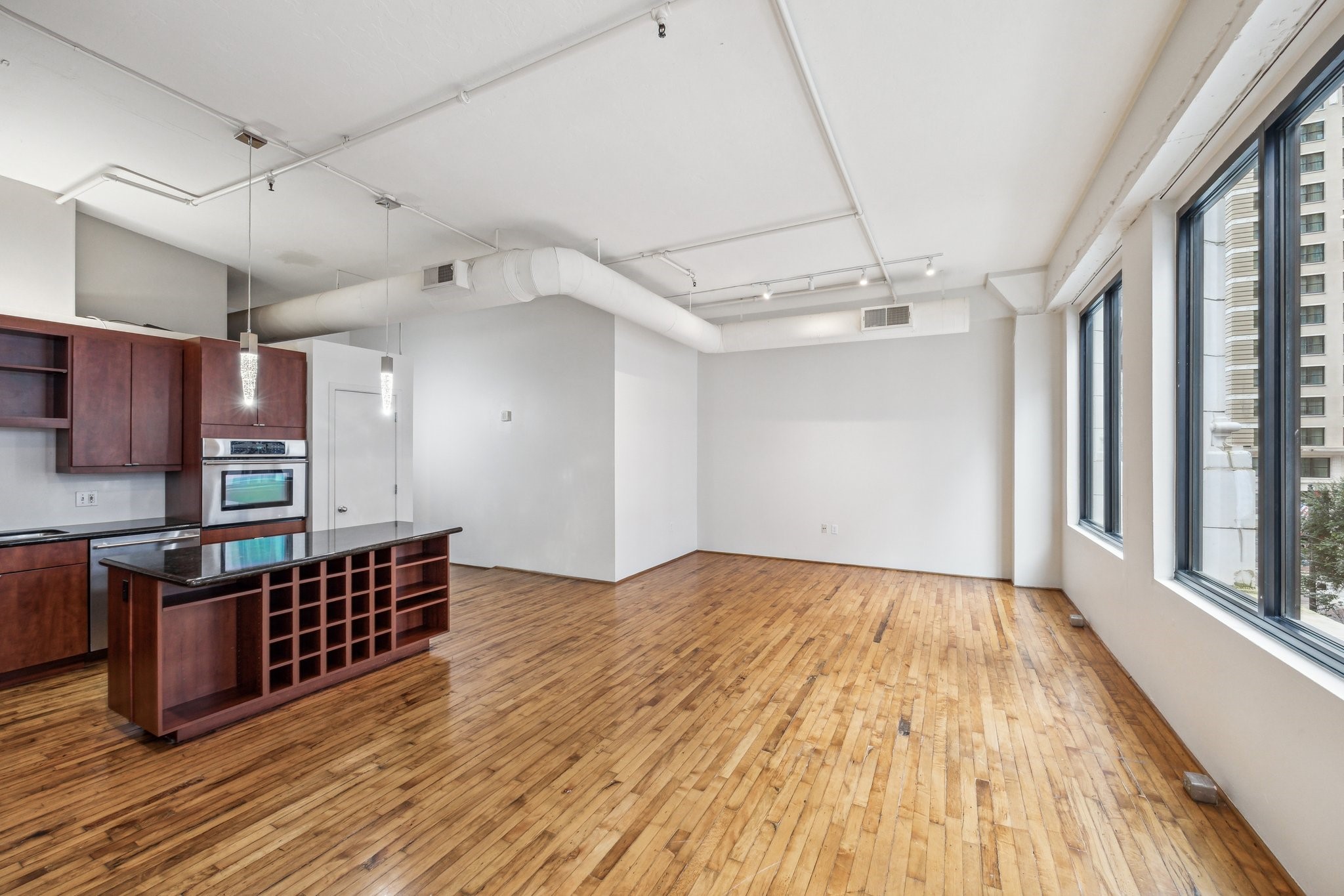 705 Main Street, Unit 302 Houston, TX 77002 - Photo 8 of 23