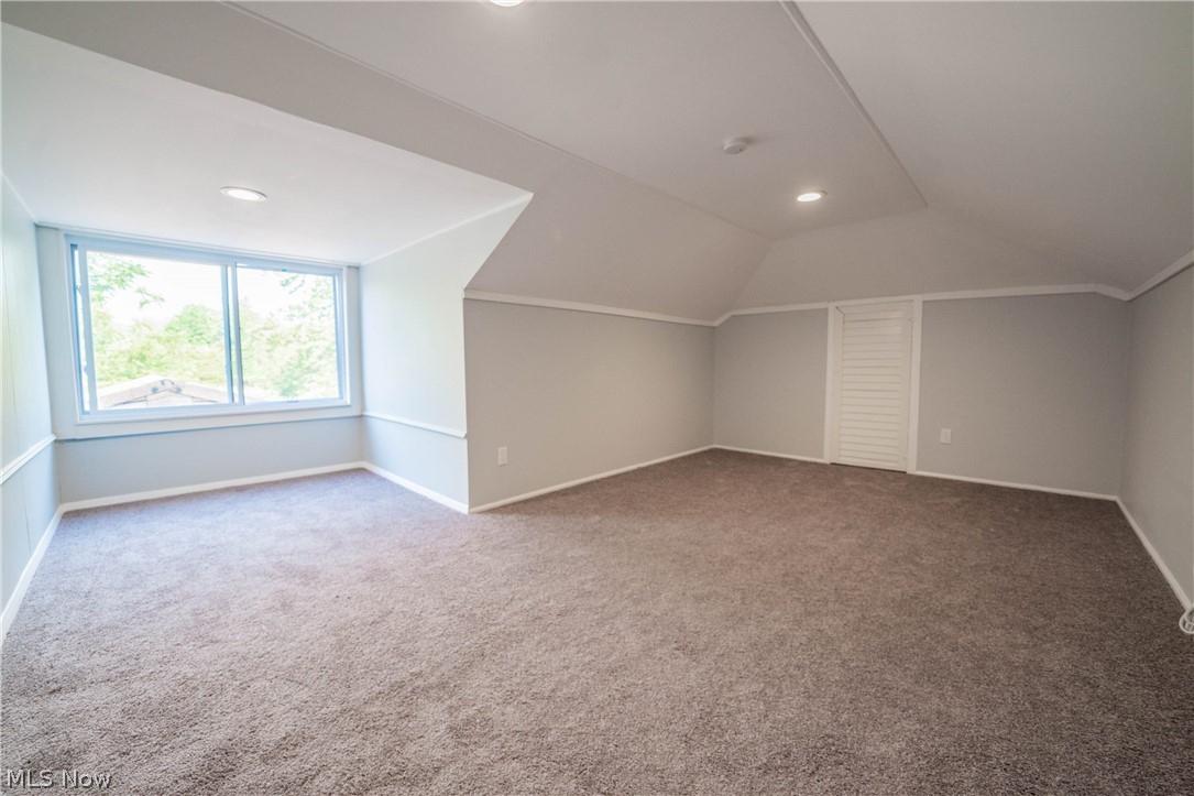 4635 Green Road Cleveland, OH 44128 - Photo 25 of 35