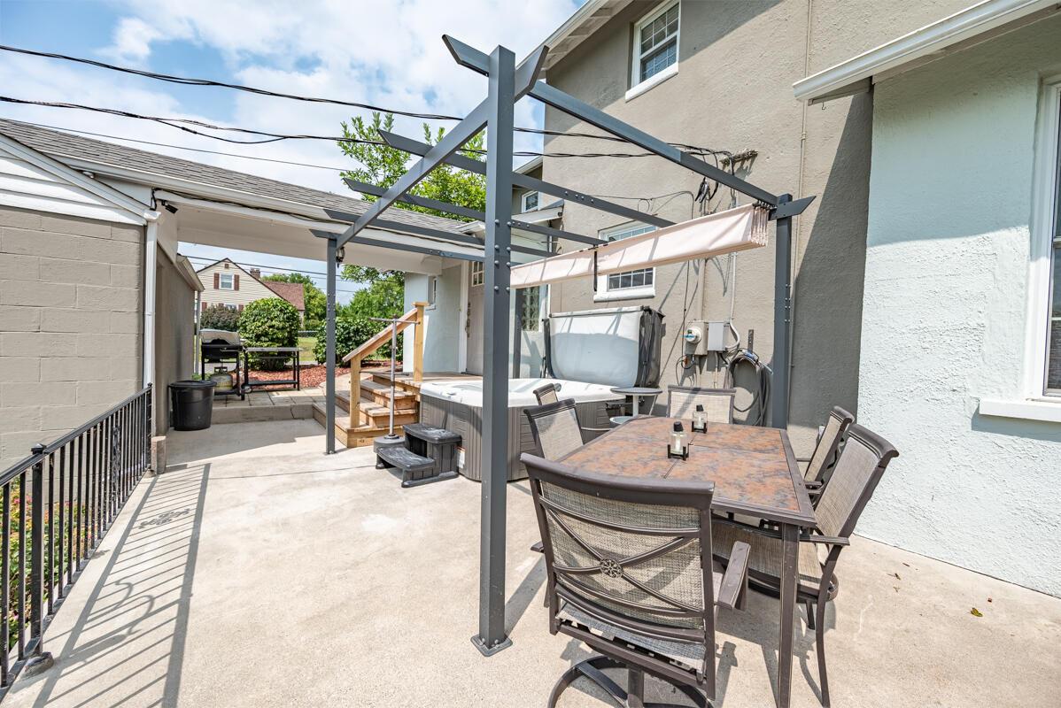 1548 Demorest Road Columbus, OH 43228 - Photo 40 of 69 1548 Demorest Rd - 34