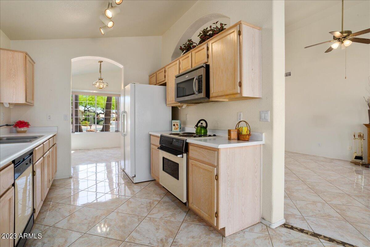 10-17580 N Raindance Rd