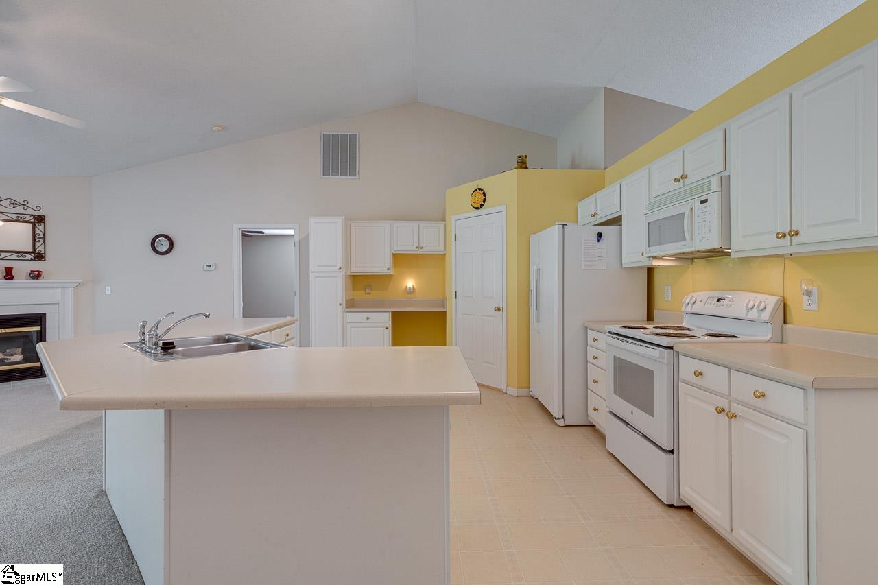 280 Rivers Edge Drive Easley, SC 29642 - Photo 8 of 33 Gallery Image 8