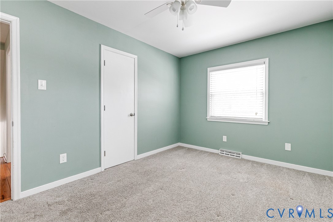 10907 Baxter Road Glen Allen, VA 23060 - Photo 22 of 42 a view of room with window