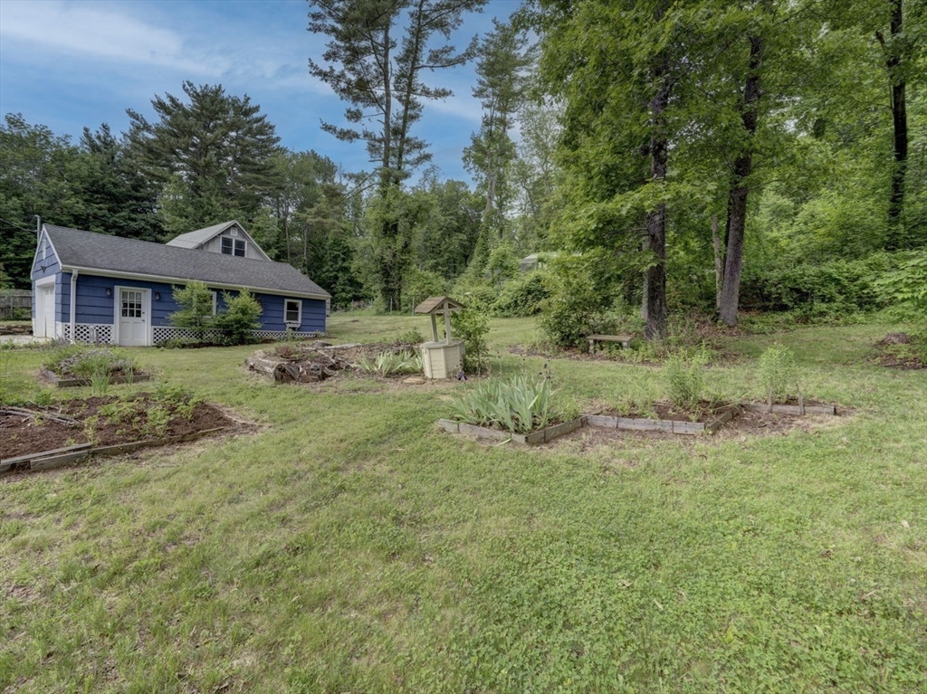 33-36 Overlook Road Holland, MA 01521 - Photo 4 of 38