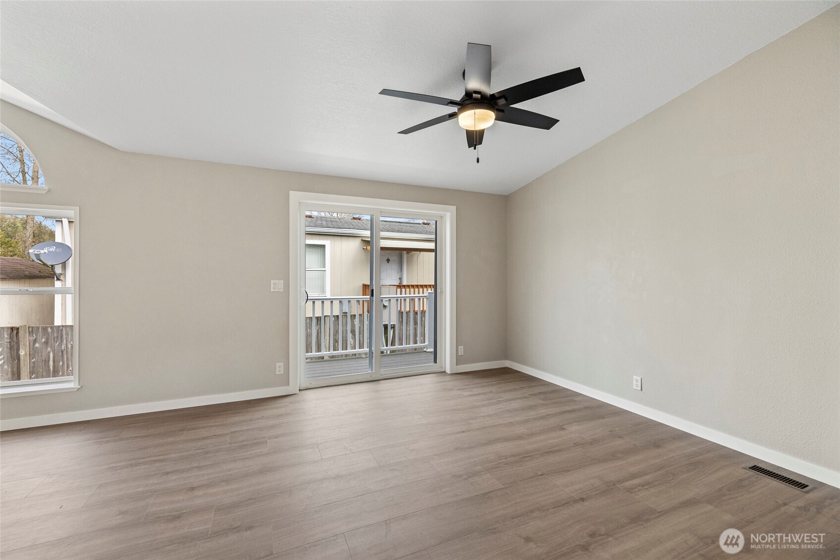 600 North Reed Street, Unit 43 Sedro-Woolley, WA 98284 - Photo 9 of 33