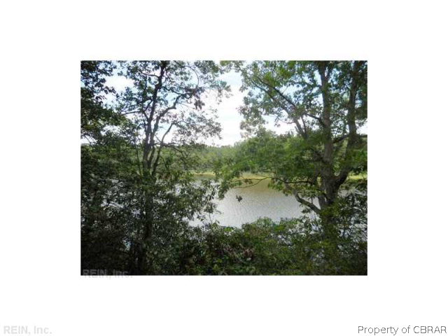 632 Aberdeen Creek Road Gloucester, VA 23061 - Photo 3 of 8