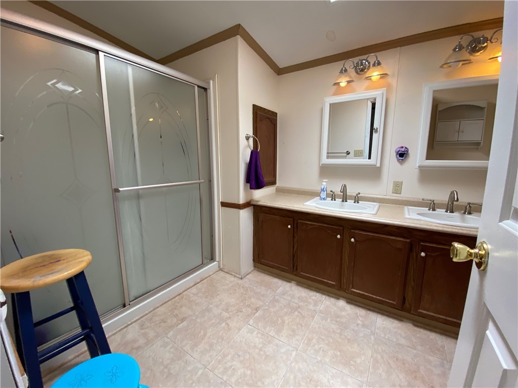 38 Wright Way Coventry, RI 02816 - Photo 20 of 31 MASTER BATH 2