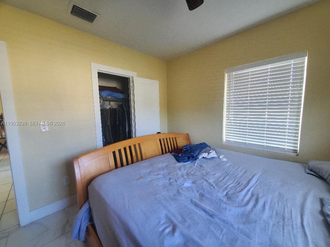 10040 Southwest 170th Terrace Miami, FL 33157 - Photo 12 of 16