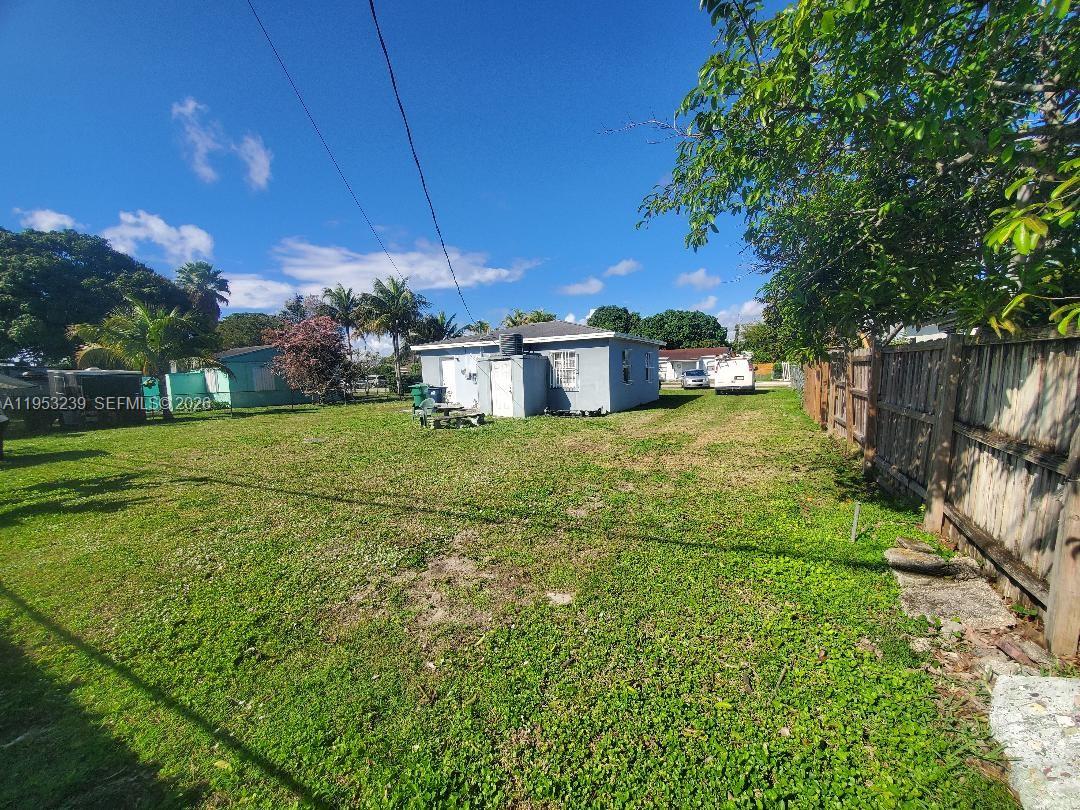 10040 Southwest 170th Terrace Miami, FL 33157 - Photo 16 of 16