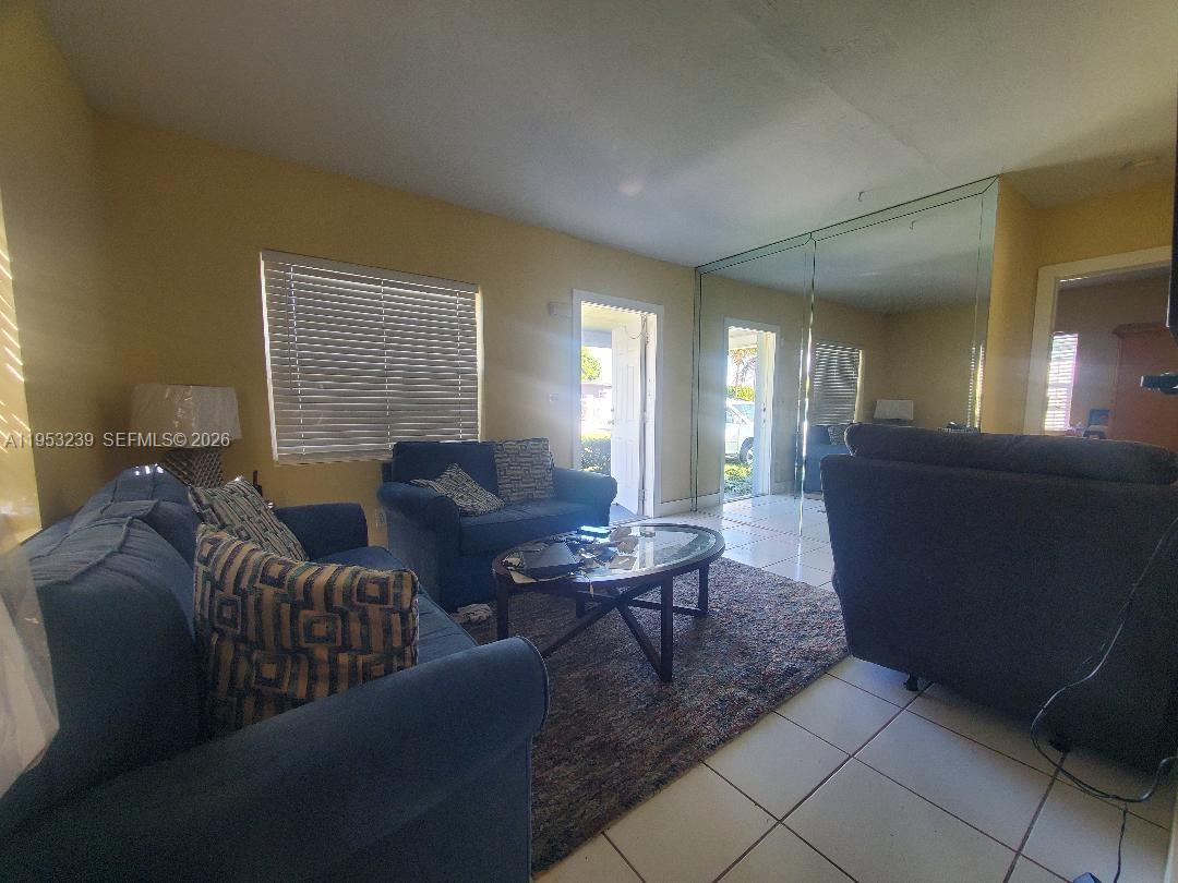 10040 Southwest 170th Terrace Miami, FL 33157 - Photo 3 of 16