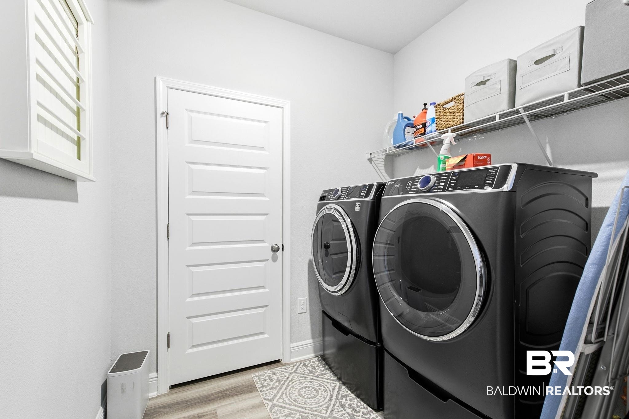 11123 Genuine Risk Circle Daphne, AL 36526 - Photo 45 of 67 Laundry area with washing machine and dryer and light wood finished floors