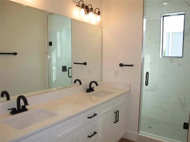 $2,995 | 145 West Grant Street, Orlando, FL 32806